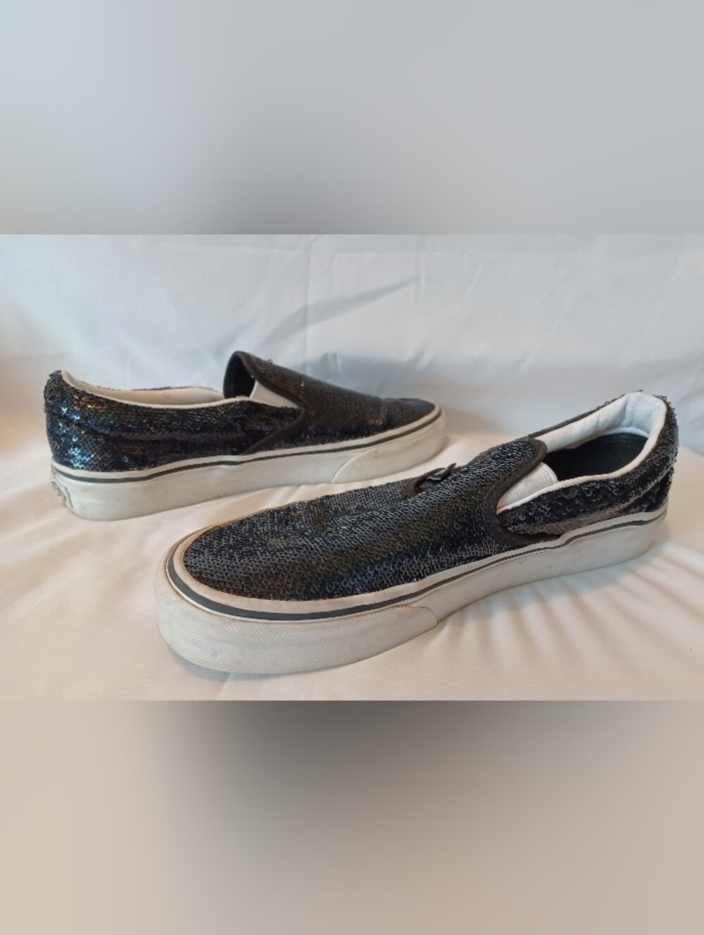 Vans Classic Slip-On Micro Sequin Skateboard Sneakers in Sparkly Black - Picture 3 of 8